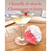 MOUSSE DE DOUCHE - CHAMPAGNE FRAISE - SAVONNERIE DE BORMES