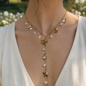COLLIER DORE - EN Y A PERLES ET FLEURS