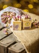 SAVON ARTISANAL - BOUTONS DE ROSE- NEBBIU CORSICA 